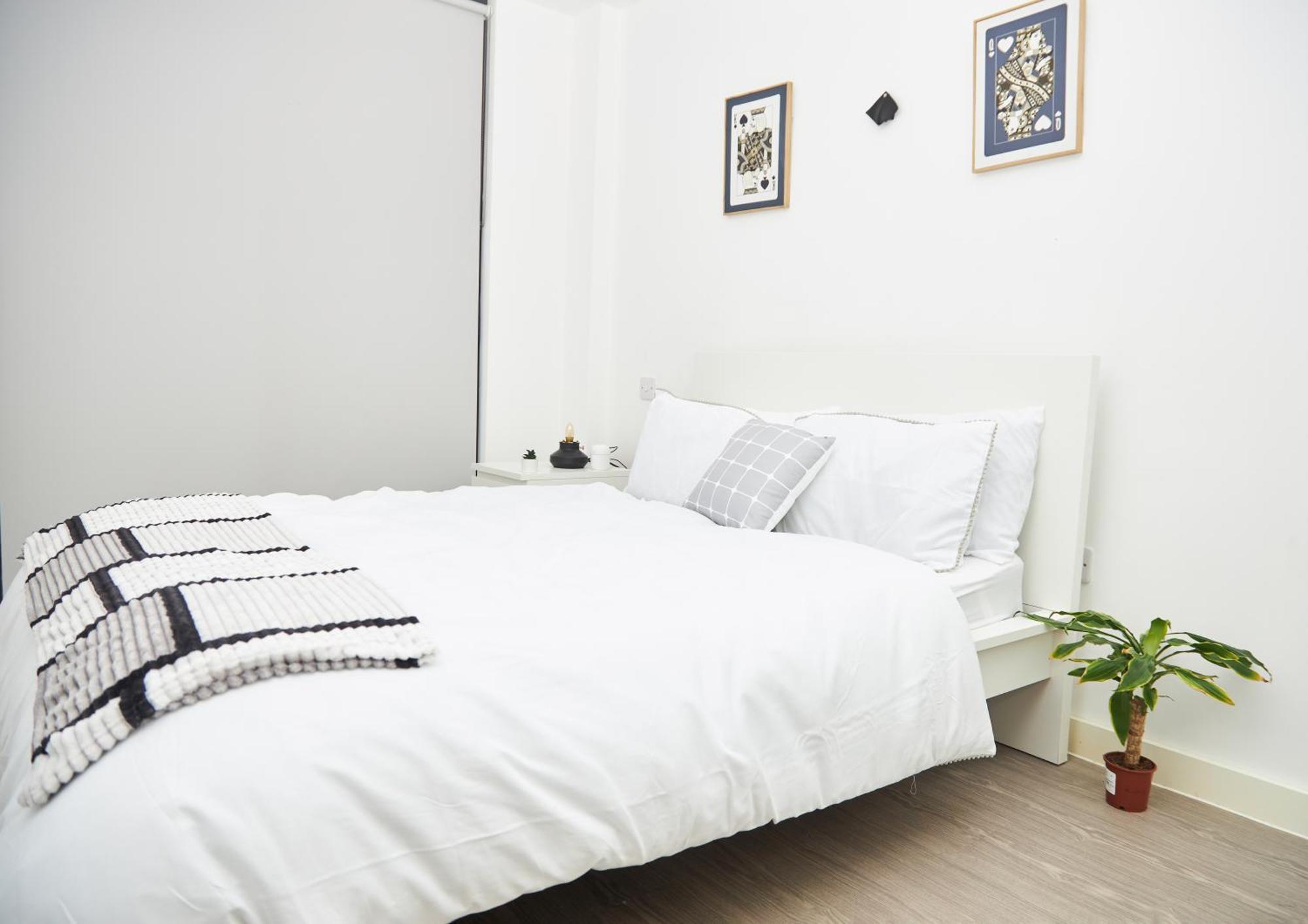 Obi'S House&Suites - Luxury 2Bed Duplex Apartment With Balcony Манчестър Екстериор снимка