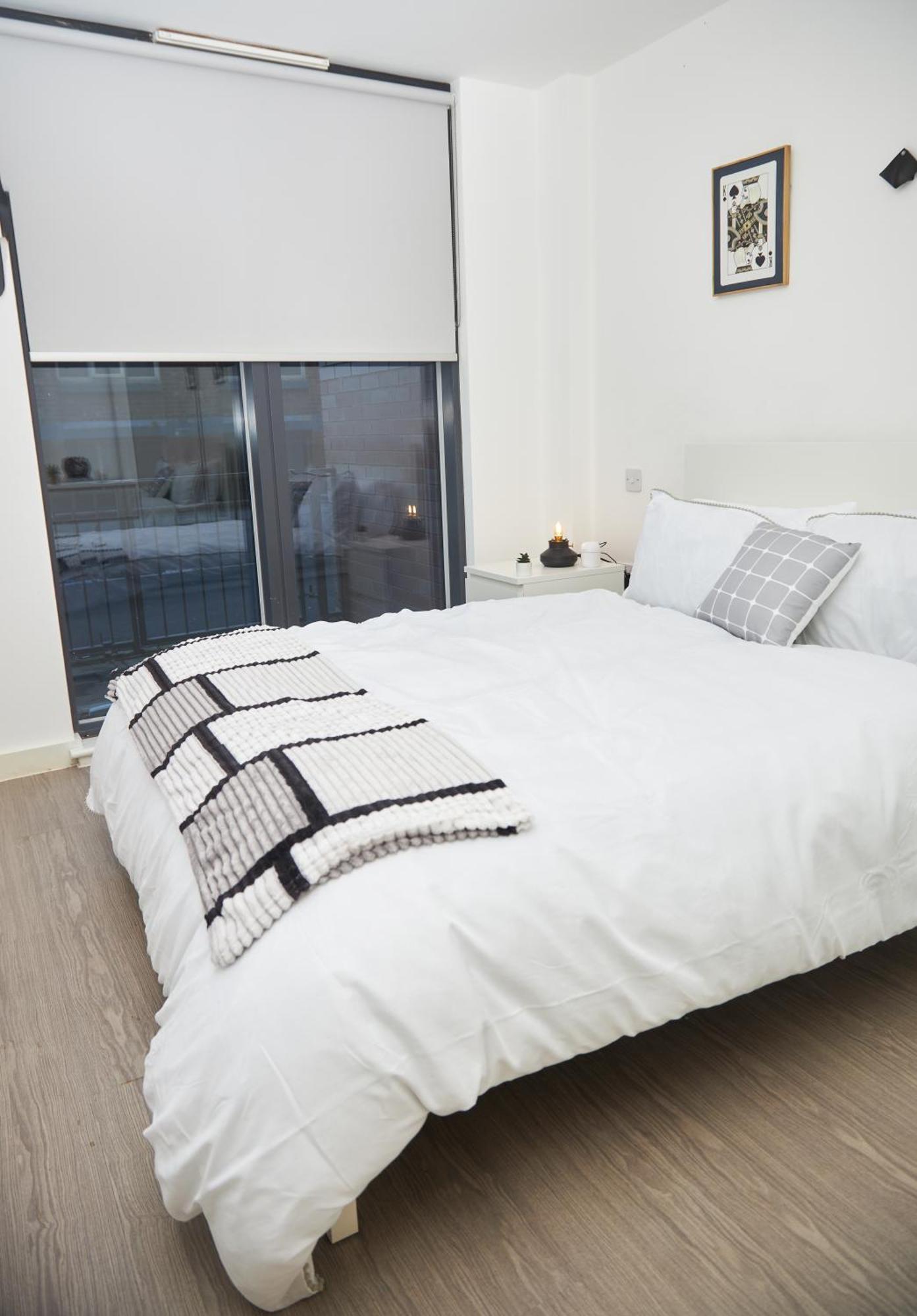Obi'S House&Suites - Luxury 2Bed Duplex Apartment With Balcony Манчестър Екстериор снимка