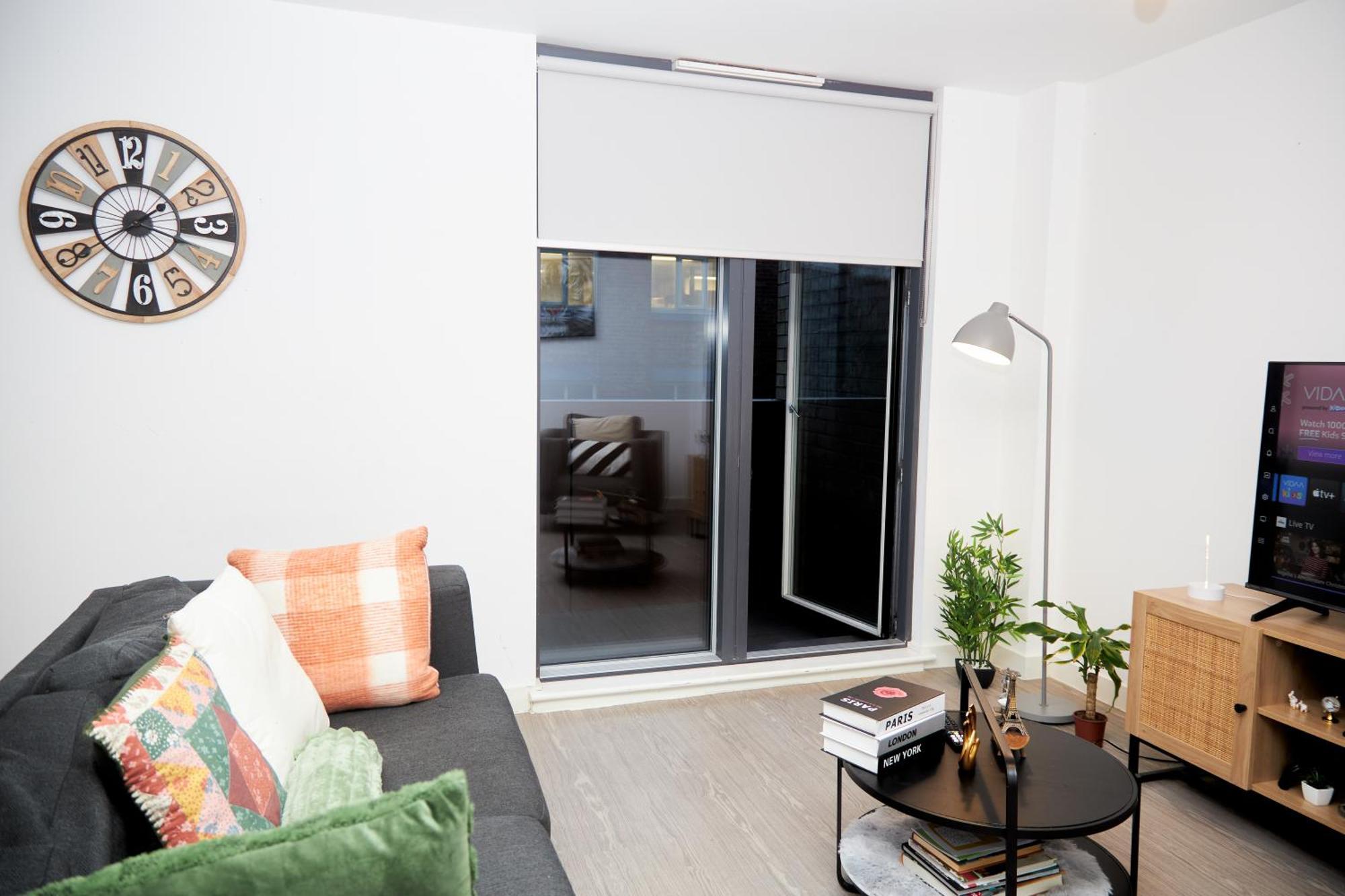 Obi'S House&Suites - Luxury 2Bed Duplex Apartment With Balcony Манчестър Екстериор снимка